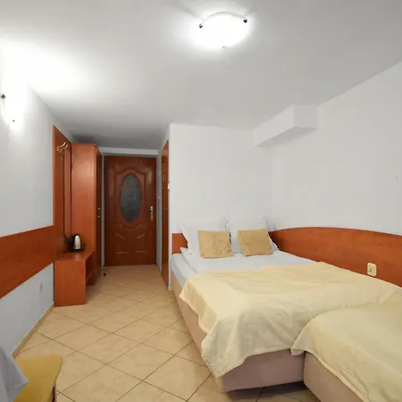 Pawel 홈스테이 *